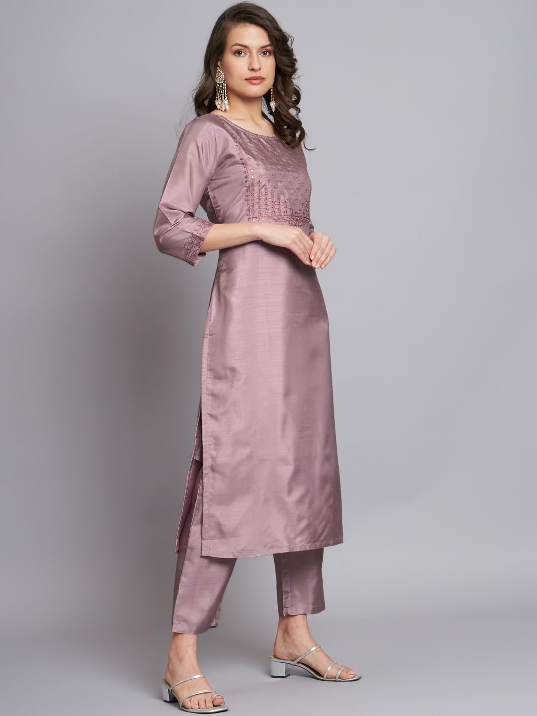 VredeVogel Women's Silk Blend Embroidered Straight Kurta Pant Set with Organza Dupatta