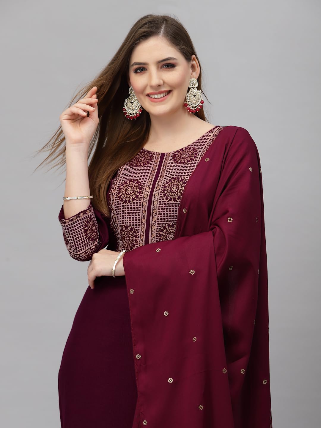 KLOSIA Women Viscose Embroidered Kurta And Pant Set With Dupatta, Kurta Set