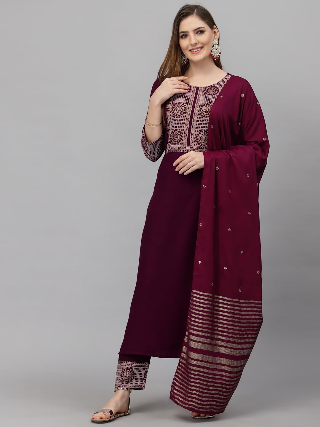 KLOSIA Women Viscose Embroidered Kurta And Pant Set With Dupatta, Kurta Set
