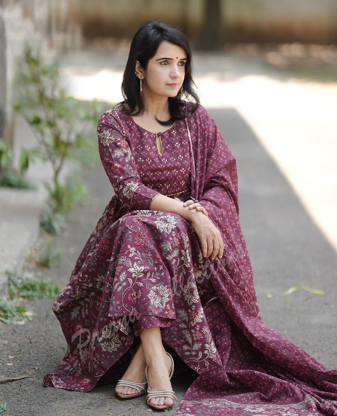 Alvami Women Printed Kurta and Pant Set with Dupatta