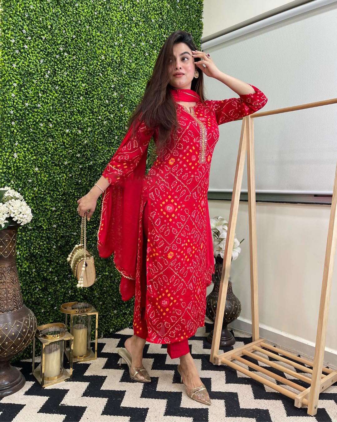 GoSriKi Women's Rayon Viscose Straight Bandhej Printed Kurta with Pant & Dupatta
